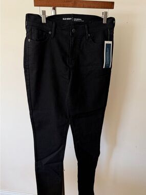 Old Navy Original Mid-Rise Black Skinny Jeans